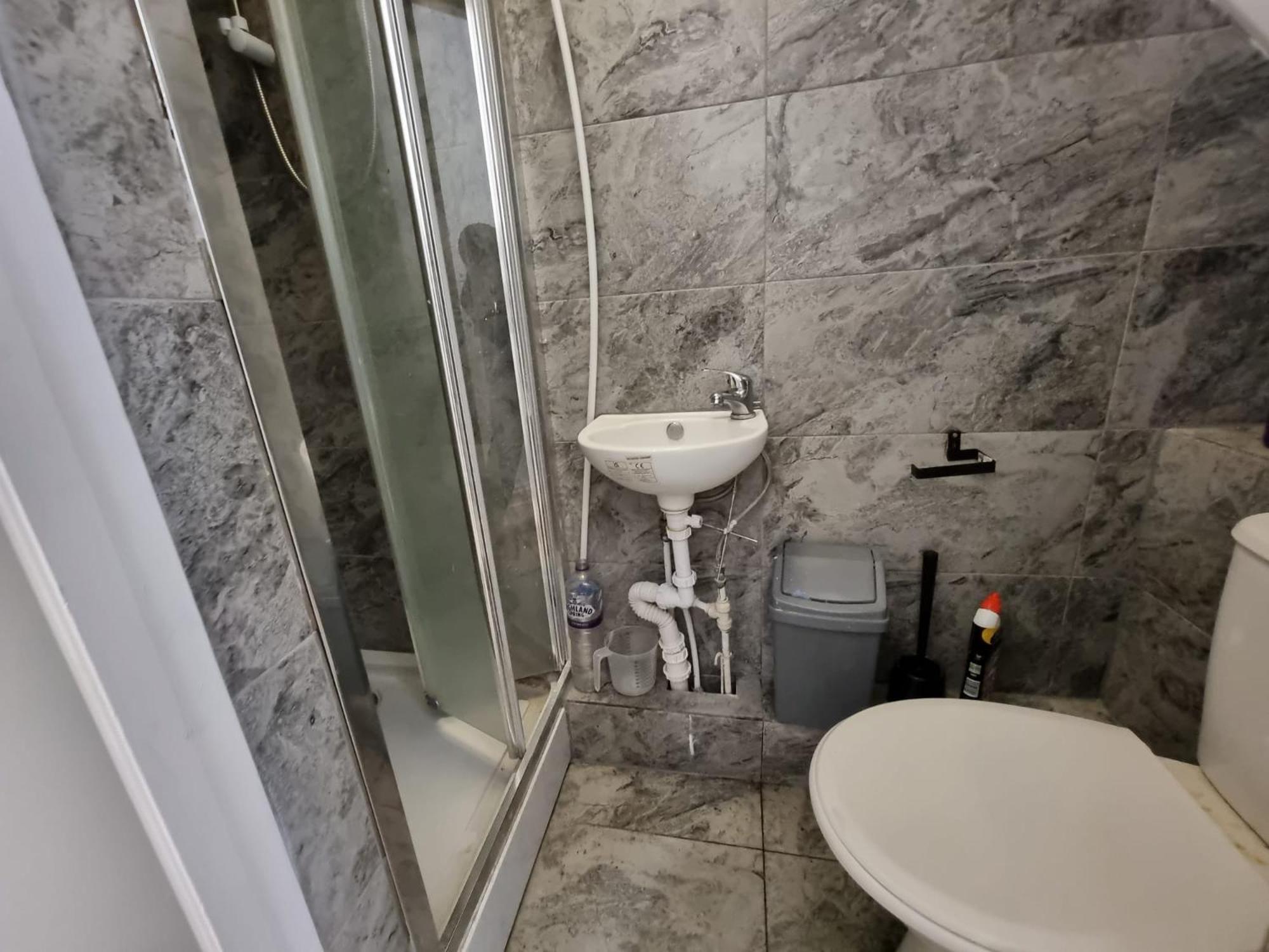 Easy Rooms, London Luton Airport -24 Hour Check-In Exterior foto